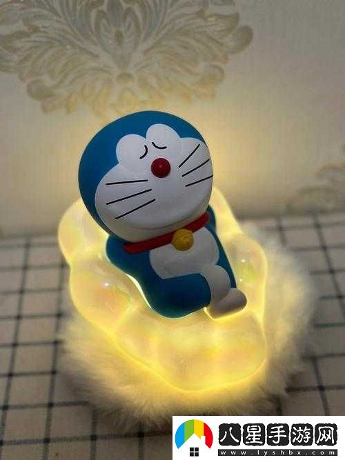 帶玩具逛街時(shí)突然按下按鈕