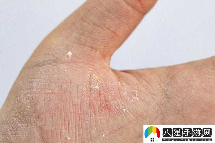 白花花的身上滿(mǎn)是汗津津的汗液