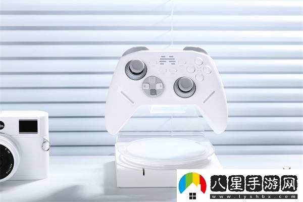 北通鯤鵬40追加黑神話(huà)專(zhuān)屬震動(dòng)智控手柄體驗極大提升