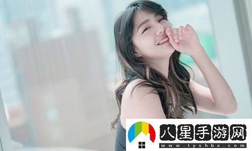 已滿(mǎn)十八歲從此進(jìn)入戴好耳機的