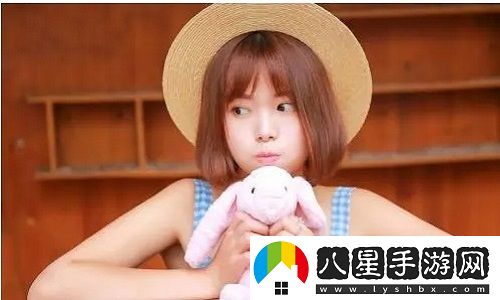 已滿(mǎn)十八歲從此進(jìn)入戴好耳機的