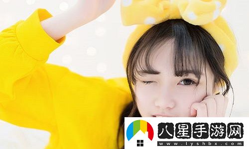 已滿(mǎn)十八歲從此進(jìn)入戴好耳機的