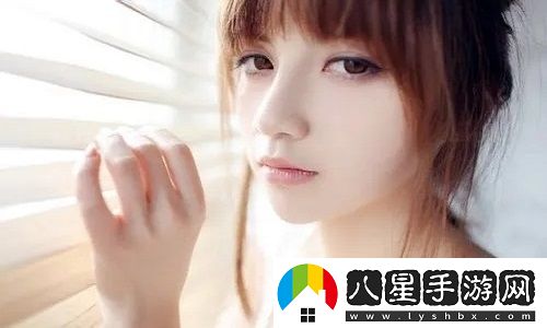 已滿(mǎn)十八歲從此進(jìn)入戴好耳機的