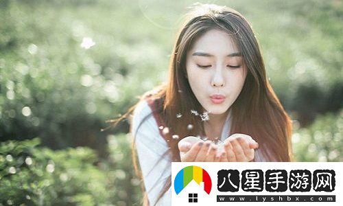 她開(kāi)始慢迎迎合領(lǐng)導，網(wǎng)友評論