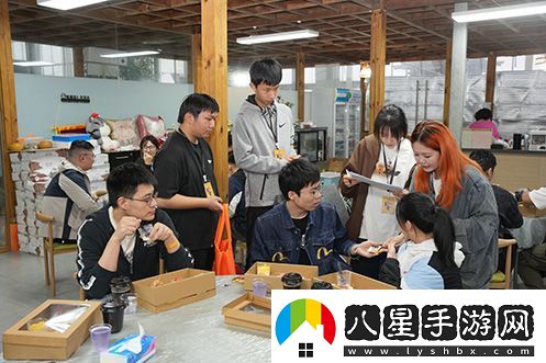 永恒之塔攜手玩家登陸“上海貓島”參與公益項目關(guān)愛(ài)社區流浪貓