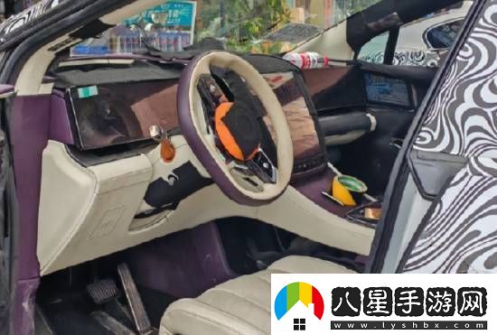 比亞迪首款百萬(wàn)級轎車(chē)仰望U7內飾曝光！延續U8設計