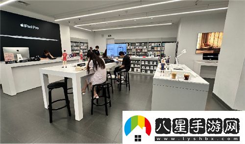 把*場(chǎng)對決做成新版本和萬(wàn)達、蘋(píng)果開(kāi)啟全國聯(lián)動(dòng)！排球少年手游更新玩得很大！