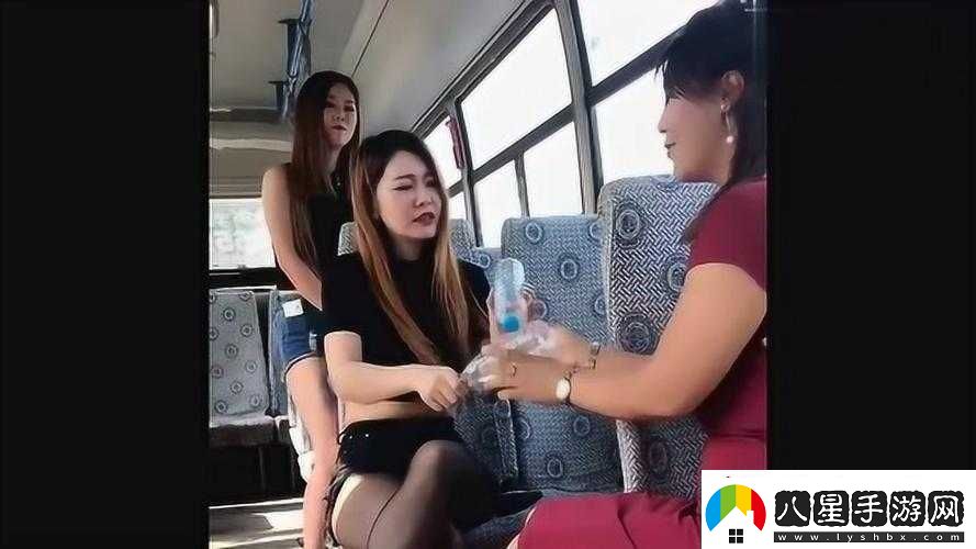 我和閨蜜在公車(chē)上遭遇的不堪經(jīng)歷