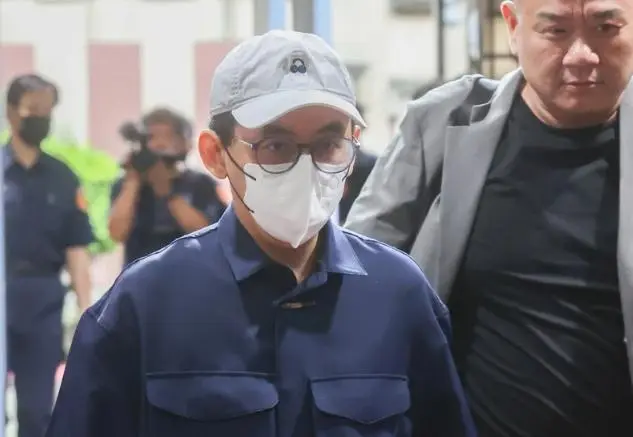 查持有未成年性影像！臺灣知名藝人黃子佼被判8個(gè)月