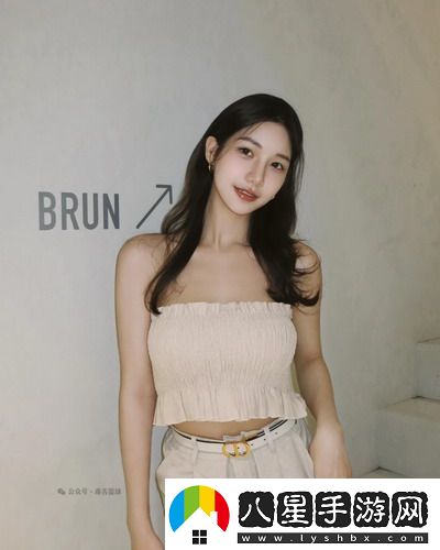 瞞著(zhù)老公加班的hr中字火了