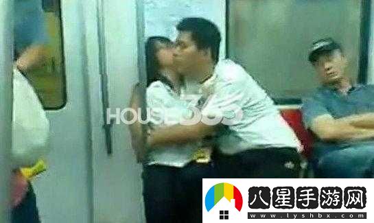 一邊吃奶一邊做邊愛(ài)