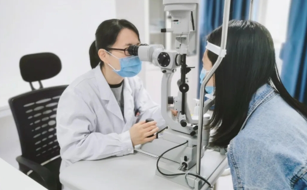 黃維藝主任